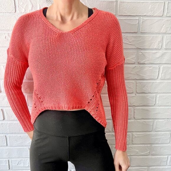 Lightweight Coral Knit High Low Cropped Drop Shoulder Sweater S - Picture 2 of 13